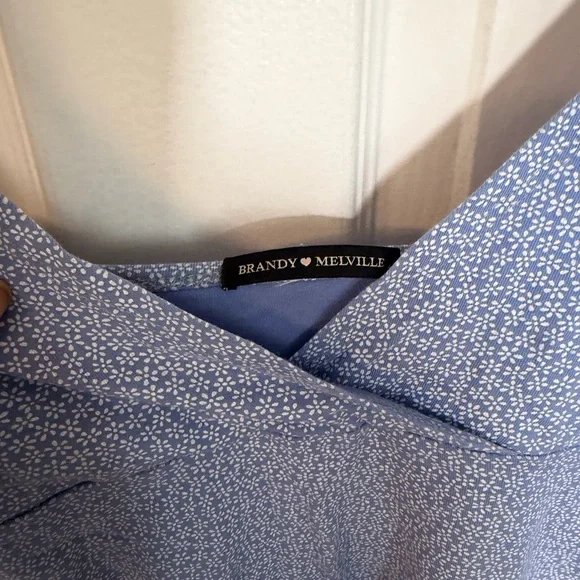 Brandy Melville White Floral Patterned Blue Sleeveless Dress - Picture 2 of 4